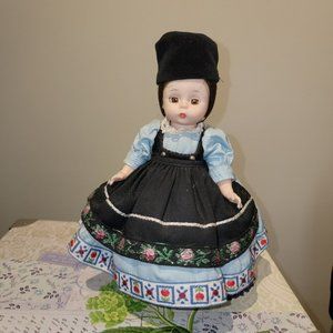 Madame Alexander 8" doll Romania